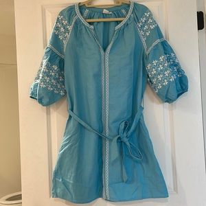 Gap short embroidered belted dress size small